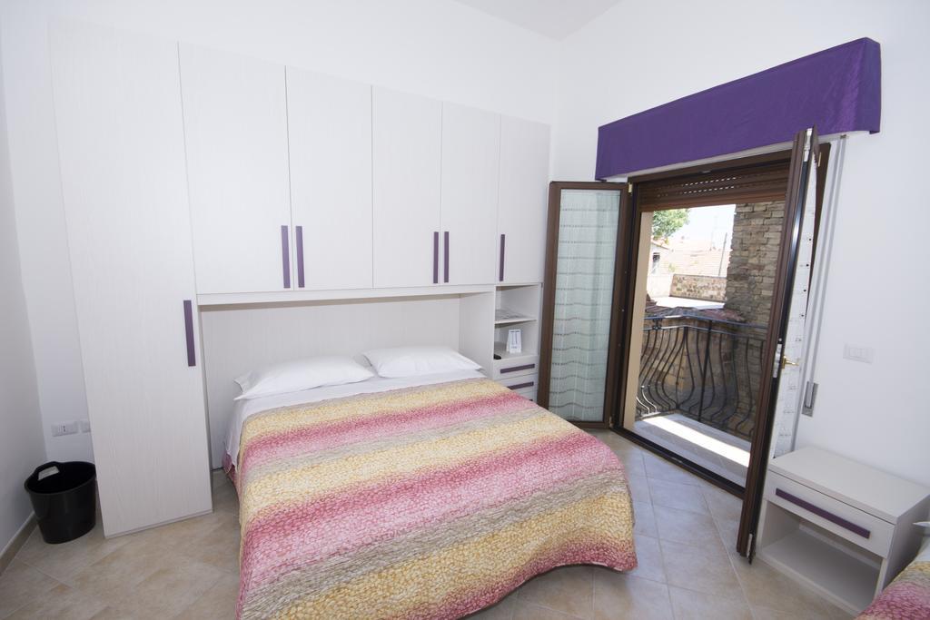 Apartamento La Casa Di Tina Colonnella Habitación foto