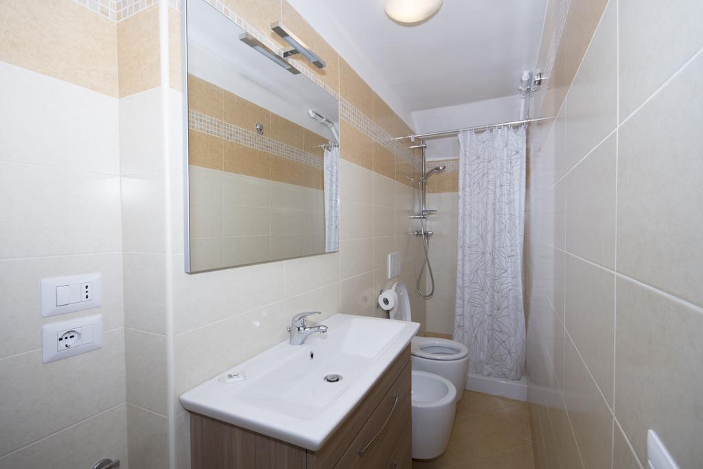 Apartamento La Casa Di Tina Colonnella Habitación foto